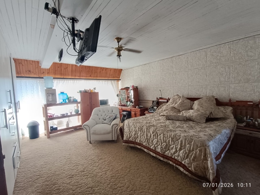 5 Bedroom Property for Sale in Wilkeville North West